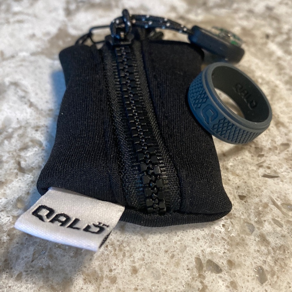 Qalo Men’s Gray Ring. Size 11